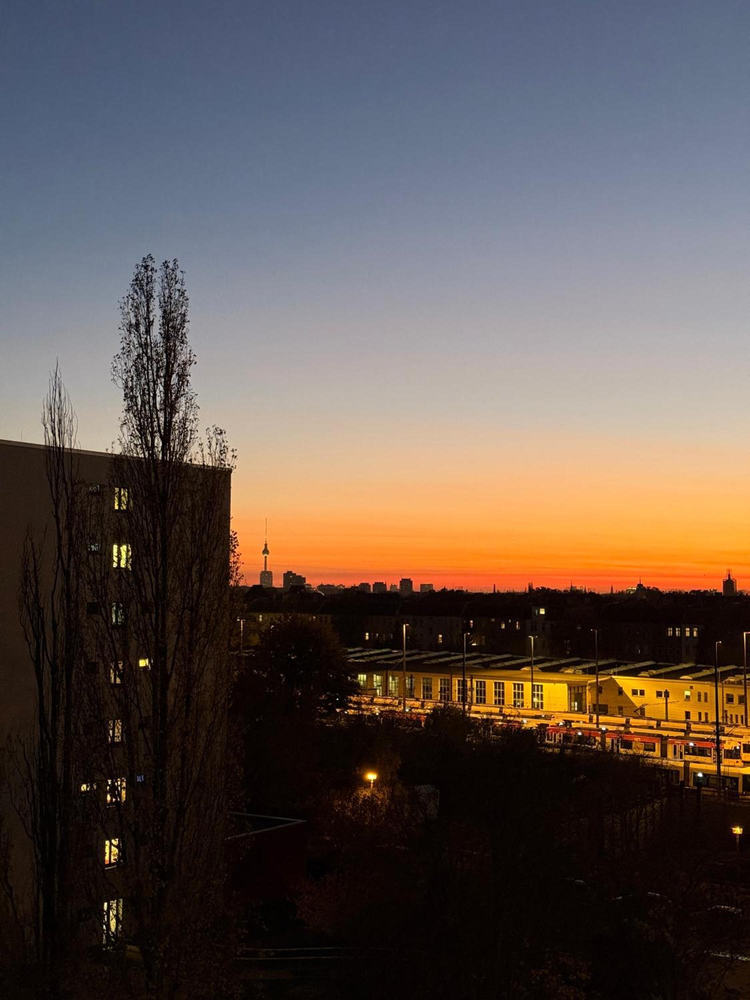 Mint Apartment Ueber Der Stadt Parken Kueche Wifi Берлин Экстерьер фото